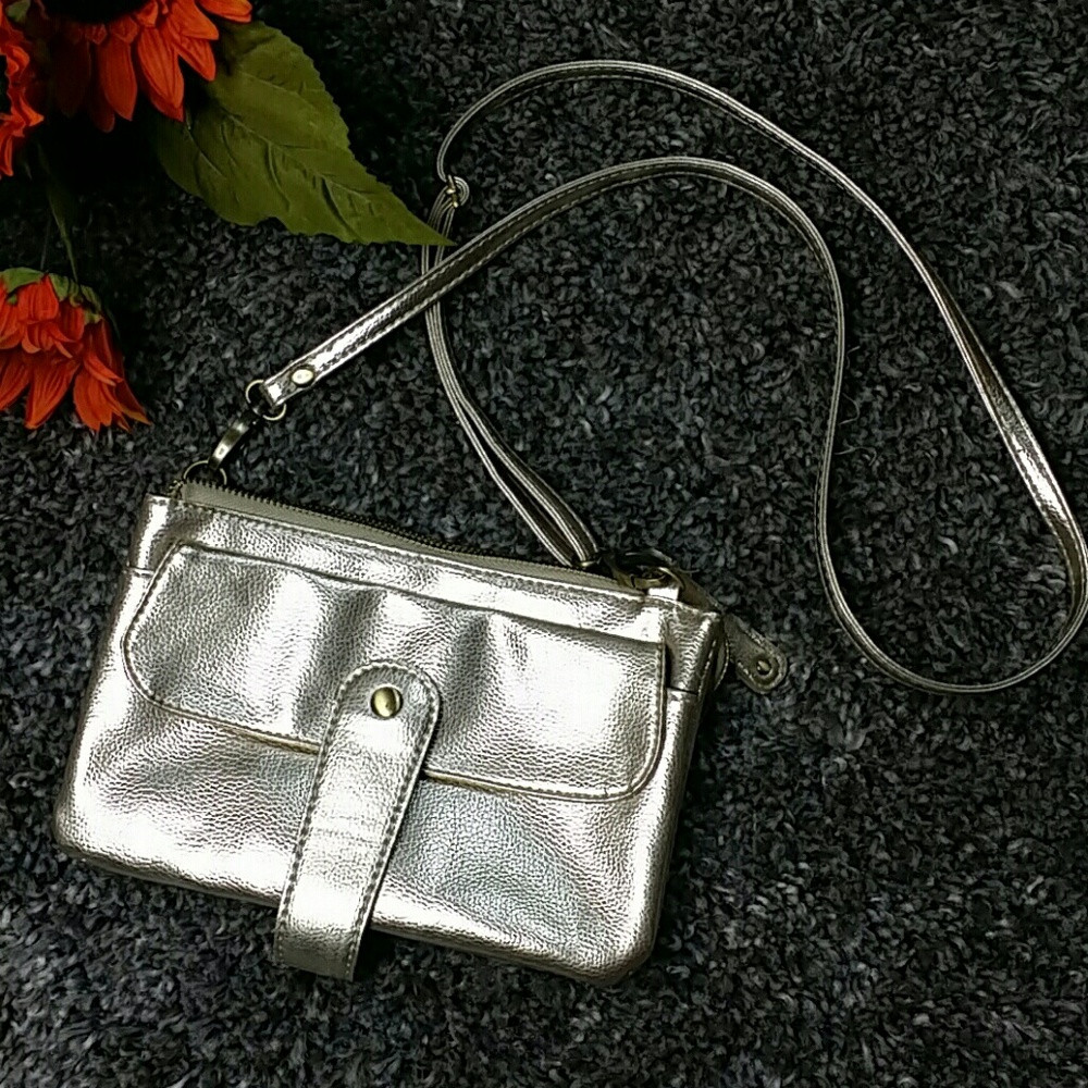 Steel level cross body bag